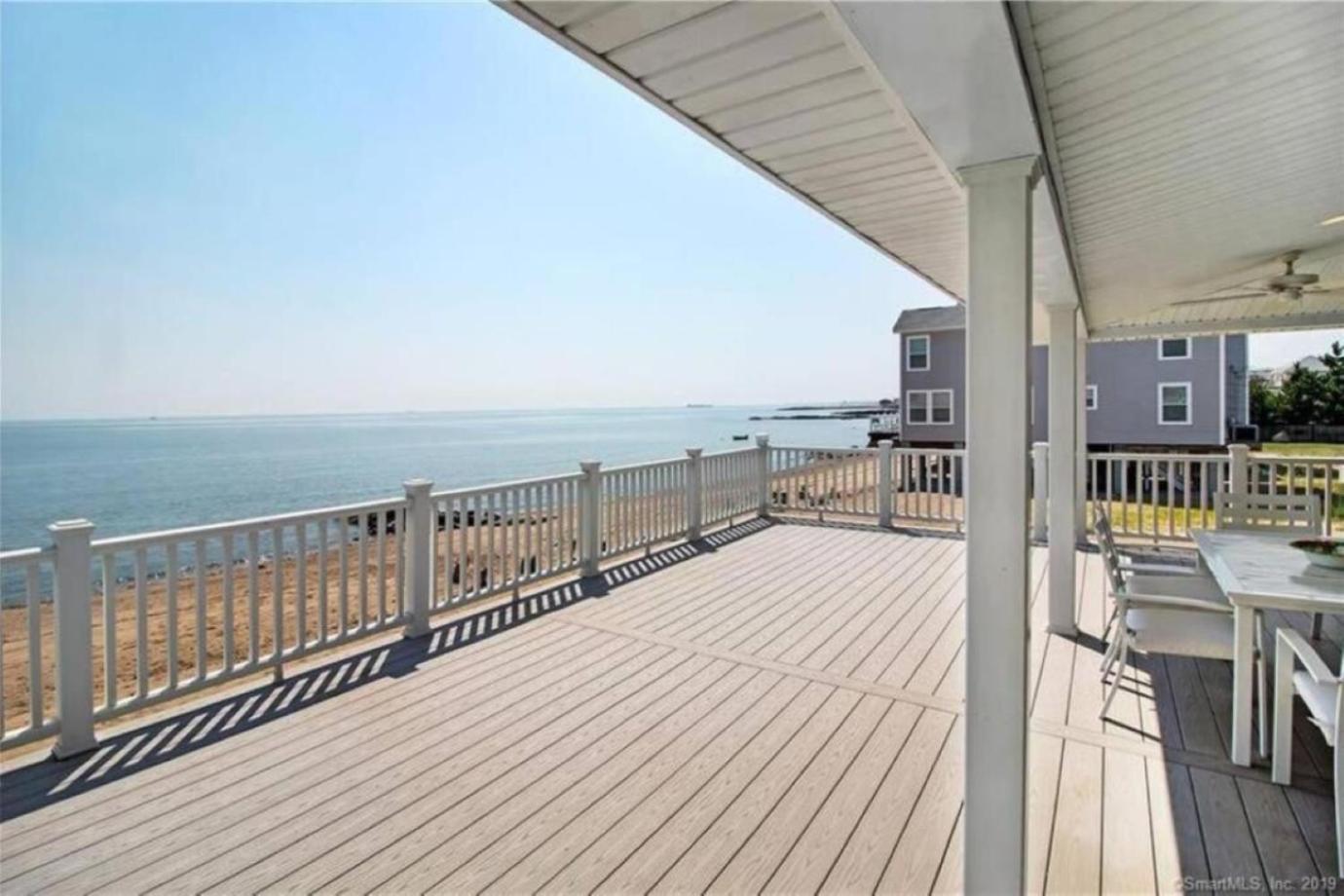 Cozy Beach - Direct Waterfront! East Haven Εξωτερικό φωτογραφία