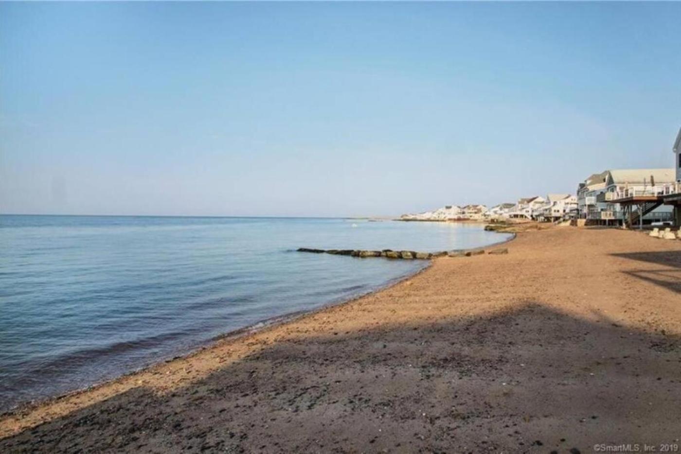 Cozy Beach - Direct Waterfront! East Haven Εξωτερικό φωτογραφία