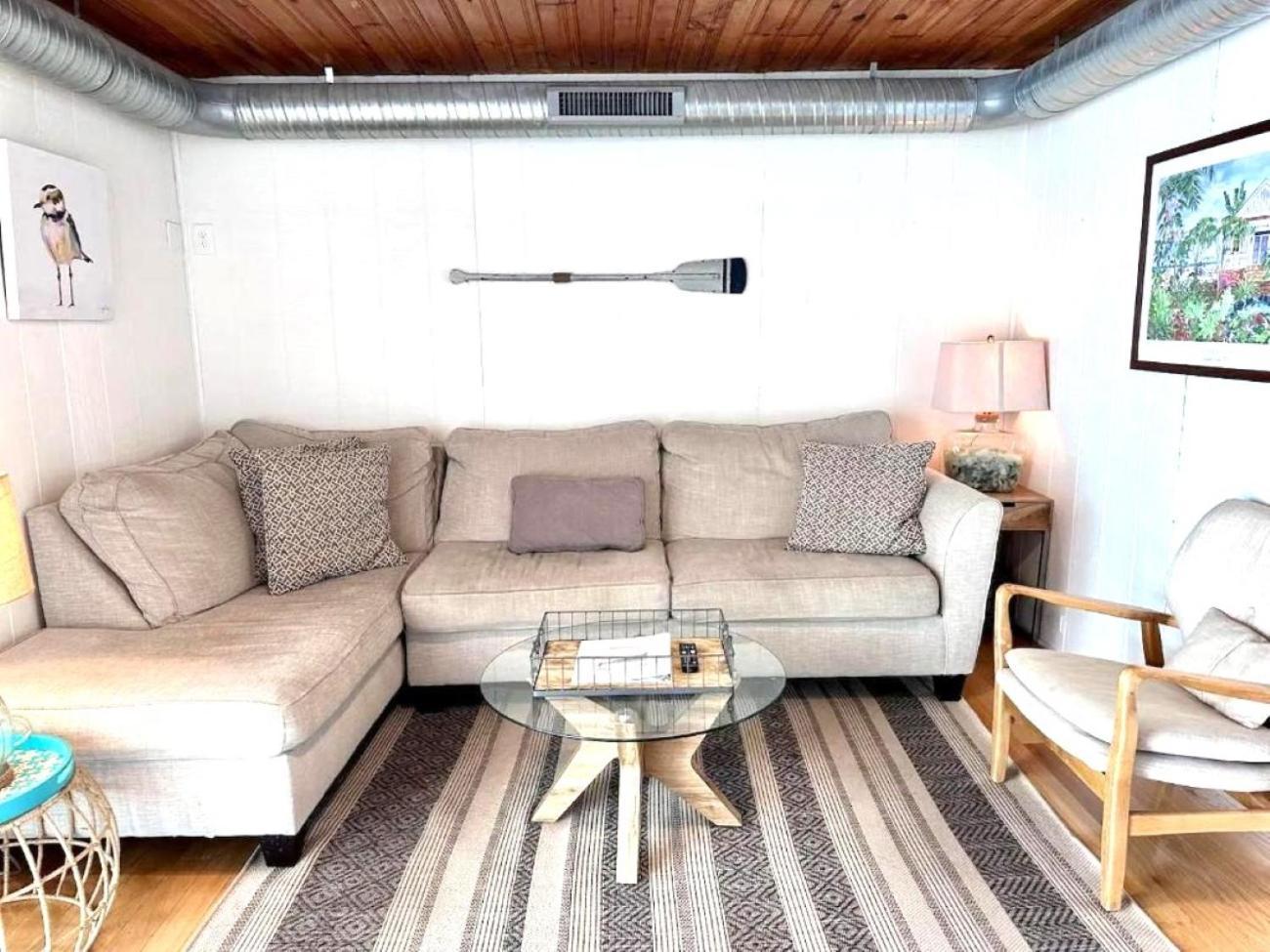 Cozy Beach - Direct Waterfront! East Haven Εξωτερικό φωτογραφία