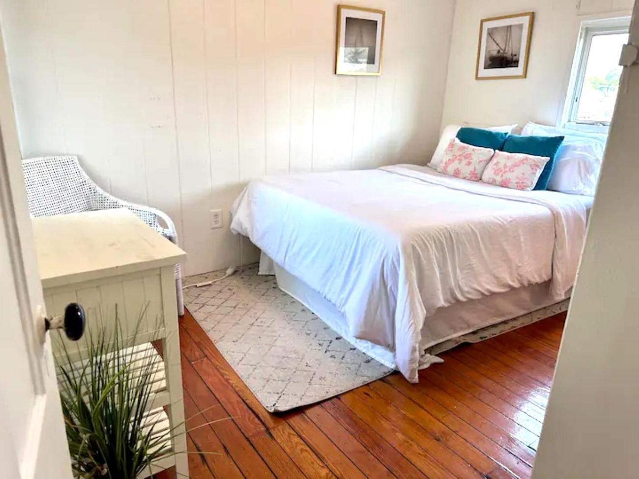 Cozy Beach - Direct Waterfront! East Haven Εξωτερικό φωτογραφία